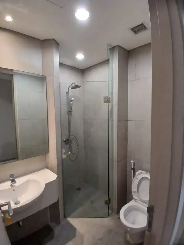 DISEWAKAN APARTEMEN MENARA JAKARTA KEMAYORAN