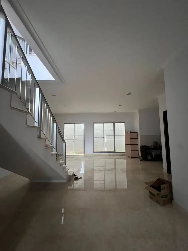 Disewakan Rumah Golf Island 8x15 Semi Furnish