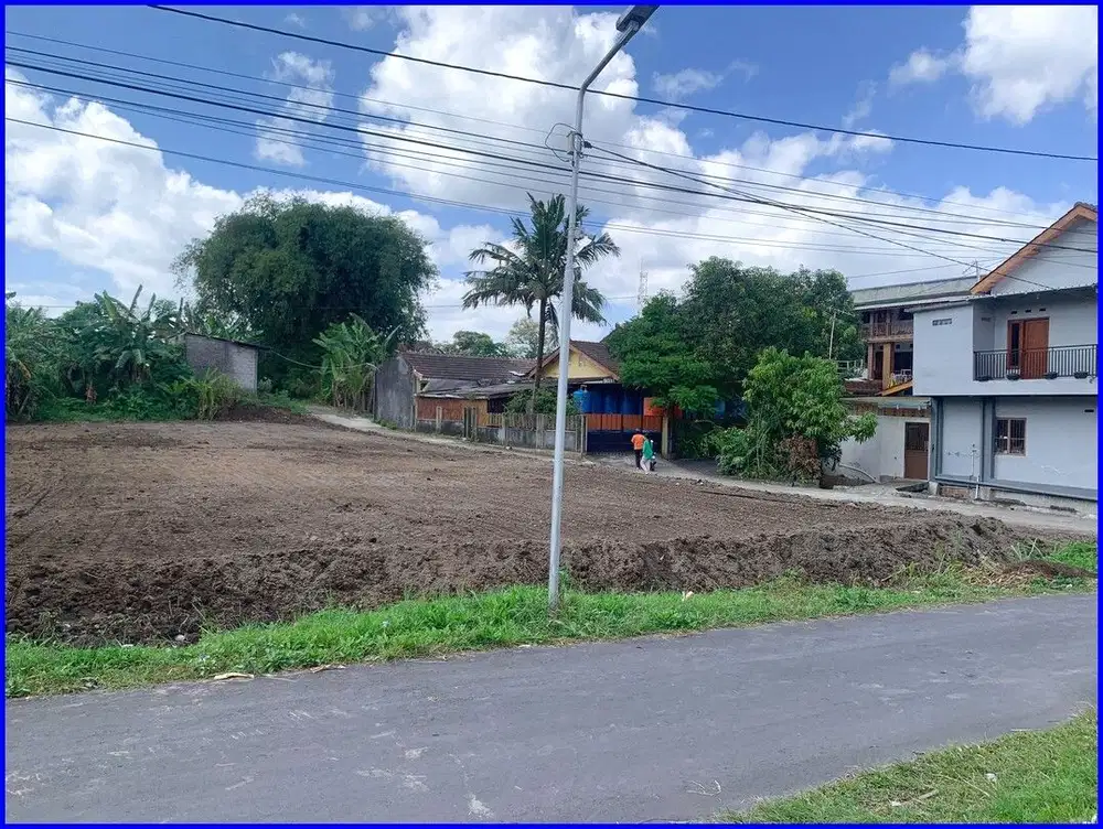 Jl. Plumbon - Ngalangan, Tanah Jogja Sleman Dekat Kampus UGM