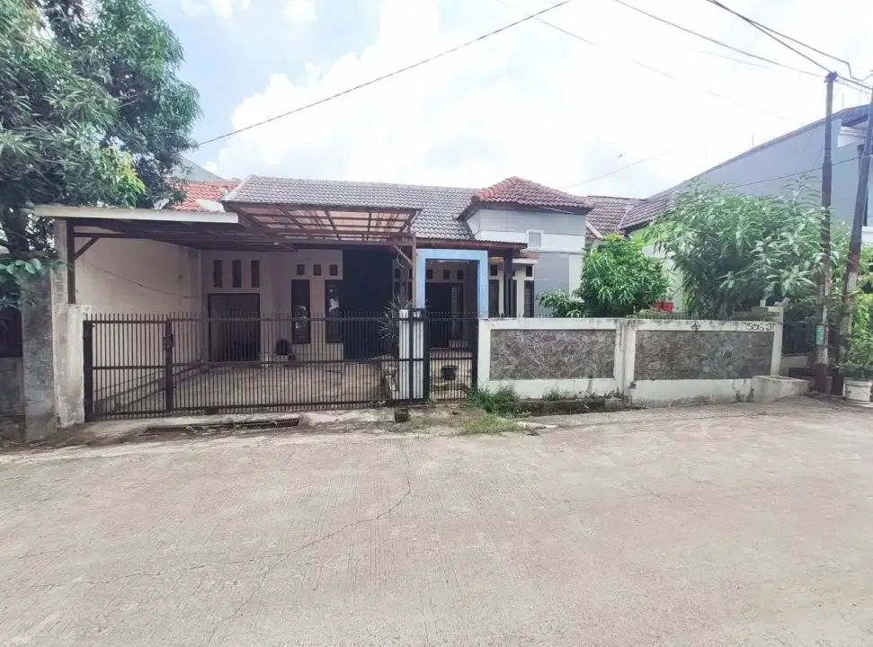 Perumnas Telukjambe 4 kamar tidur Blok K, Karawang Barat, Karawang