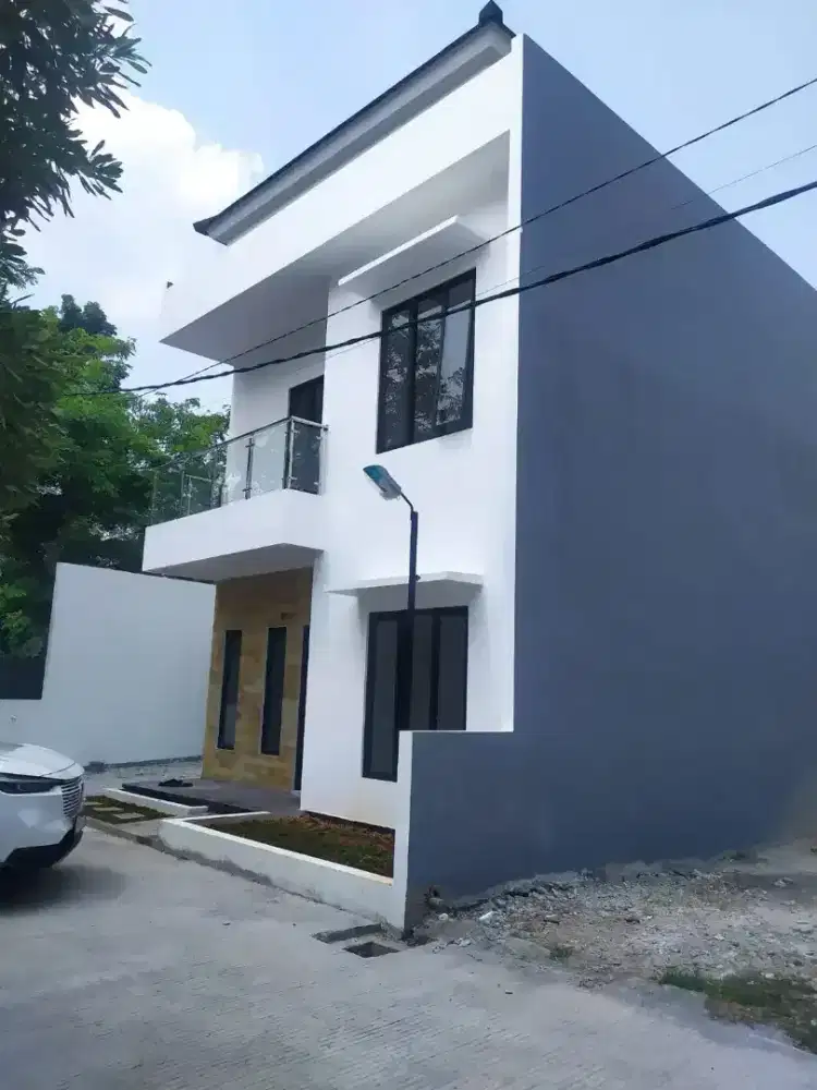 Rumah brand new dkt stasiun dan tol Pesanggrahan Jakarta Selatan