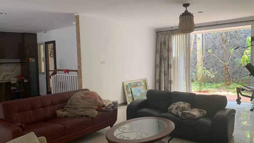 Dijual Rumah Green Court Full Renovasi di Jakarta Barat