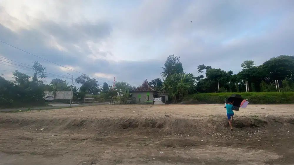 Tanah Gentan Siap Huni dan Bangun Homestay; Lingkungan Padat Penduduk