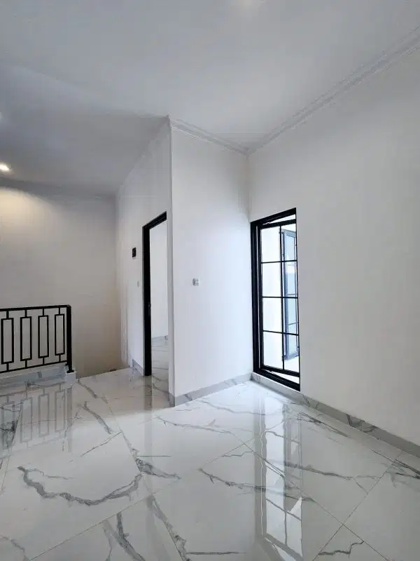 dijual rumah brand New American classic di graha raya