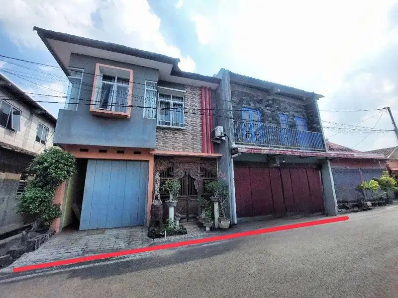 Rumah Hook 2 Lantai Furnish di Banjarsari Solo Tepi Jalan