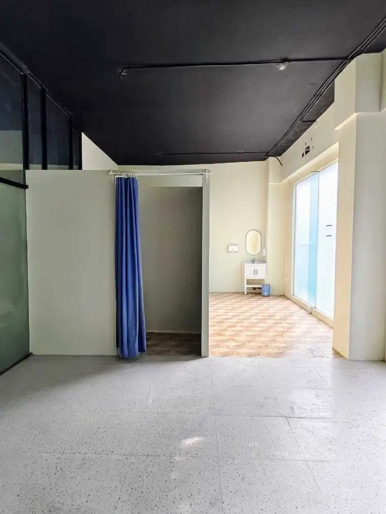 Sewa Office Space di Kemang Luas 50m² Open Space