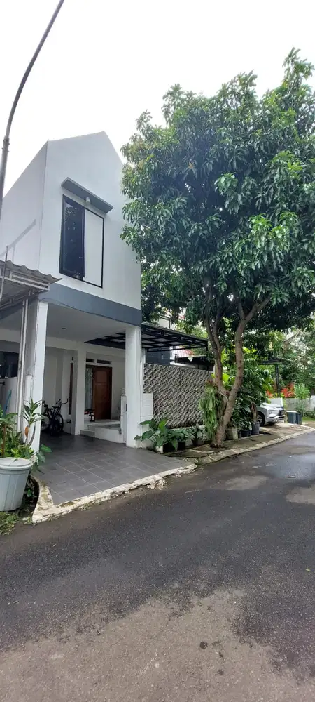 Dijual Rumah Cantik 2 Lantai di Mahagoni Park, Bintaro, Tangerang