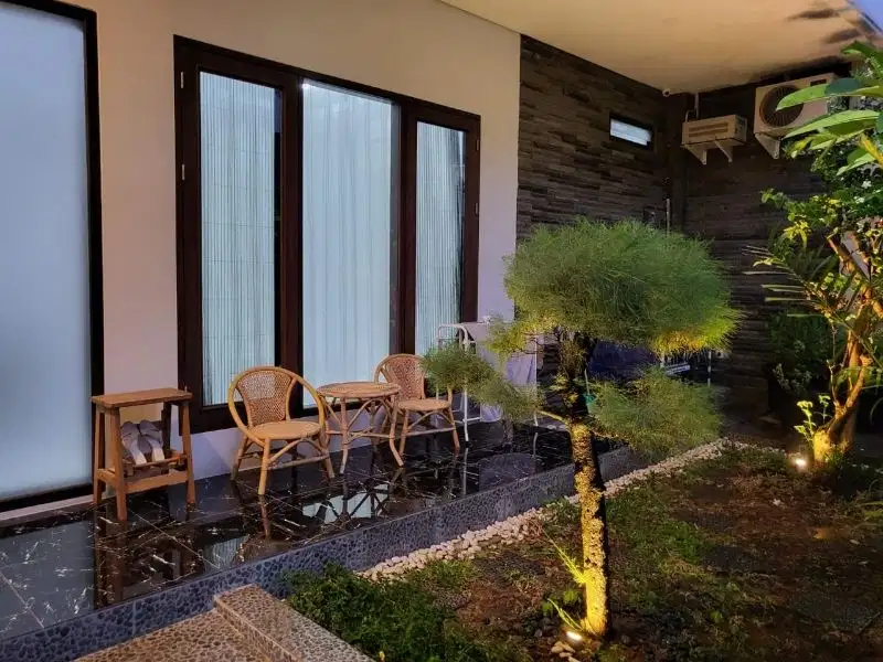 Dijual rumah 2 lantai di Taman Palem Lestari, Cengkareng, Jakbar