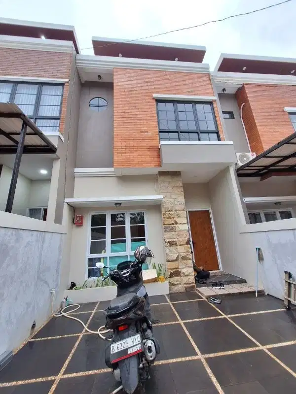 Rumah Modern Minimalis Siap Huni deket Gerbang Tol Pamulang