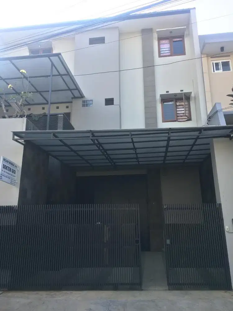 Rumah babakan jeruk pasteur. Strategis. dekat exit tol pasteur