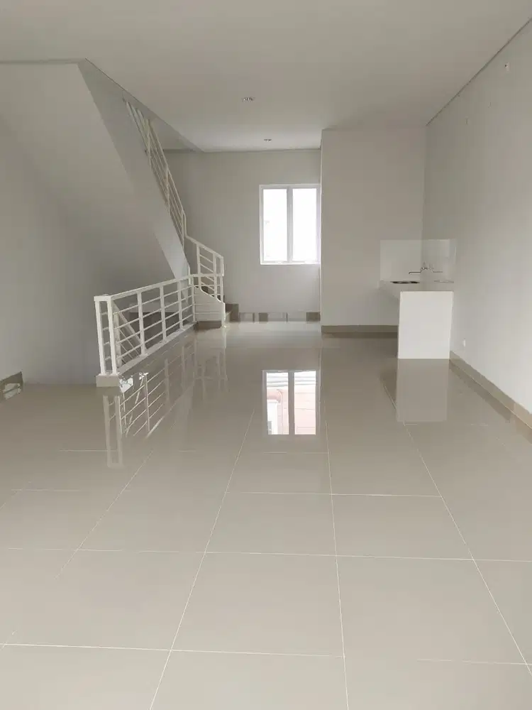 Langka.... Ruko Sorrento Place 3lt uk 5x17m di Gading Serpong