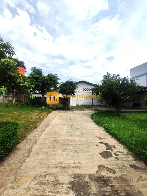 Gudang Kantor Hitung Tanah Pinggir Jalan Radar AURI Cimanggis