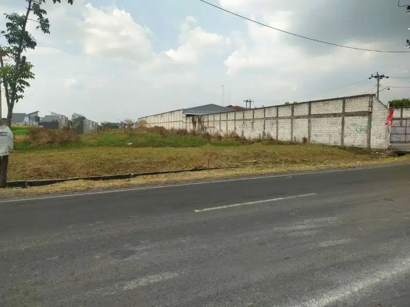 Tanah Ideal Strategis Tepi Jalan Raya Di Colomadu