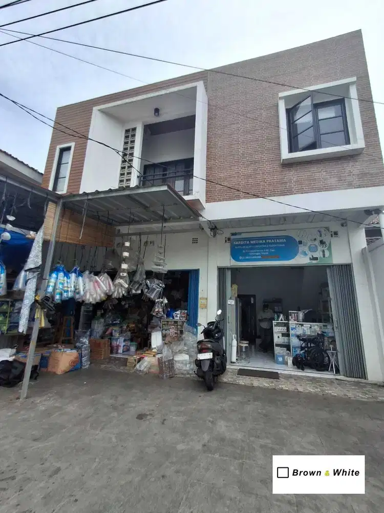 2 unit ruko 2 lantai plus bangunan rumah dilokasi strategis di Depok