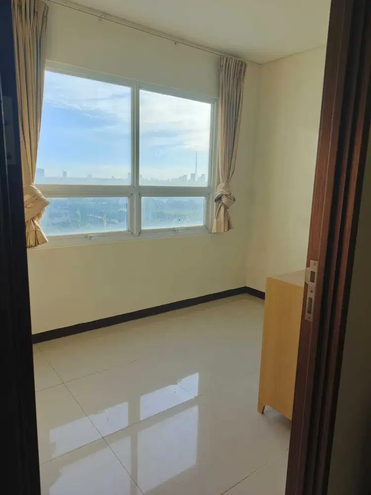 Dijual Apartemen Metro Garden 2BR Unfurnished View Pool, Tangerang