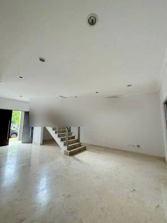 Disewakan Rumah 2 Lantai Dengan Ac Di Pantai Indah Kapuk