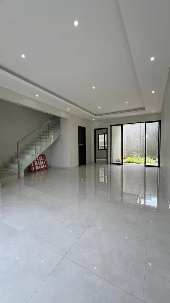 Rumah Cantik 2 Lantai Cluster Azurra at Vanya Park BSD Tangerang