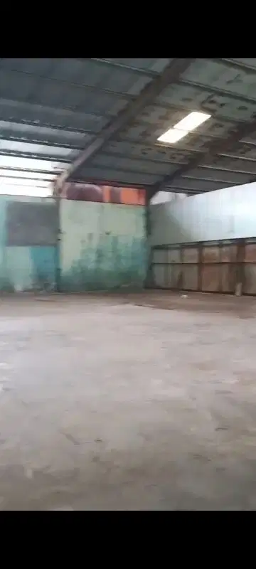 disewakan gudang di kapuk kamal ready pakai container akses