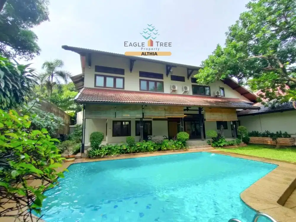 Rumah Mewah 2 Lantai Dengan Kolam Renang Lokasi Kemang Selatan