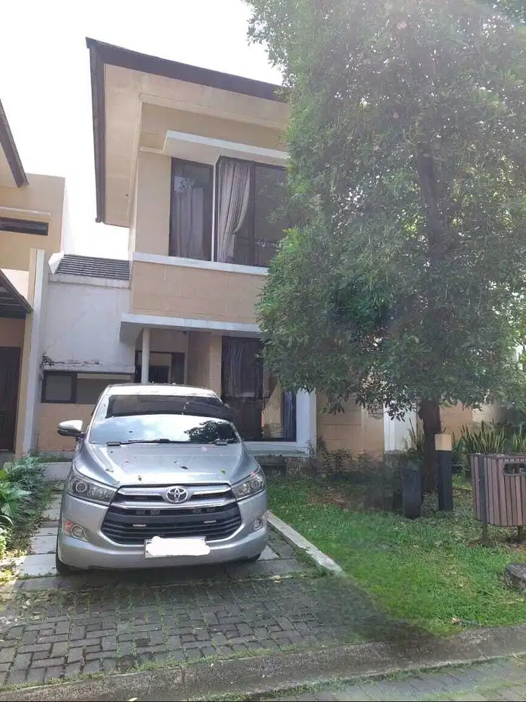 Rumah 2 Lantai, Lokasi Srategis, Barang Langka, Cluster Illustria BSD