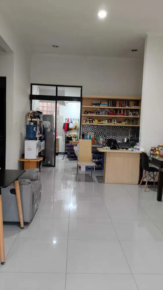 Rumah bagus MURAH siap huni 1 lantai di Taman Cibaduyut Indah