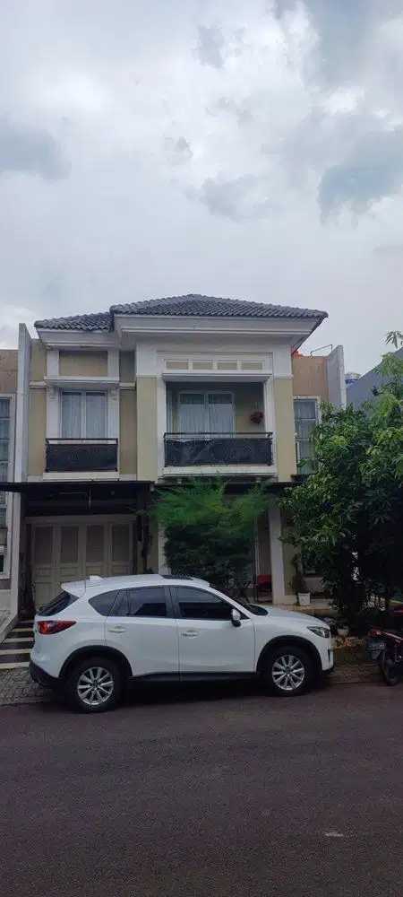 Rumah Cantik Siap Huni 2 Lantai di Cluster Magnolia Gading Serpong