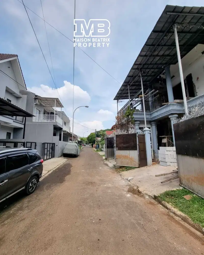 L RUMAH HOEK SEDANG TAHAP RENOV. LOKASI STRATEGIS DI KENCANA LOKA, BSD