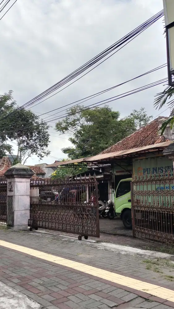 TANAH + BANGUNAN SEMI BELANDA STRATEGIS DAERAH JETIS KOTA YOGYA