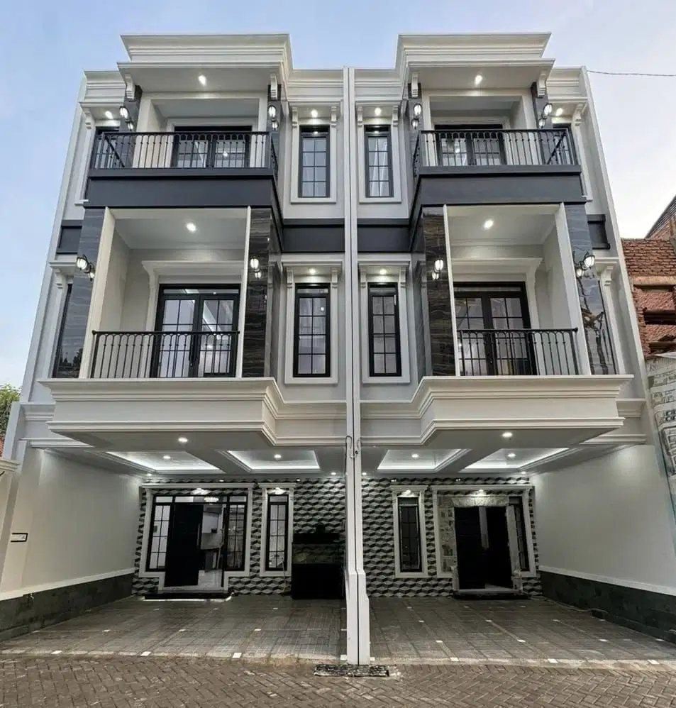 Di Jual Rumah Mewah 3 Lantai Di Jagakarsa
