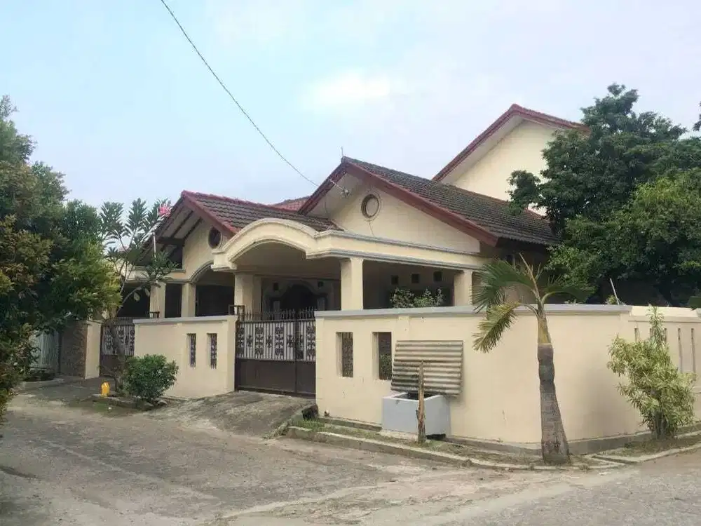 Rumah Hoek semi furnish di pondok gede bekasi
