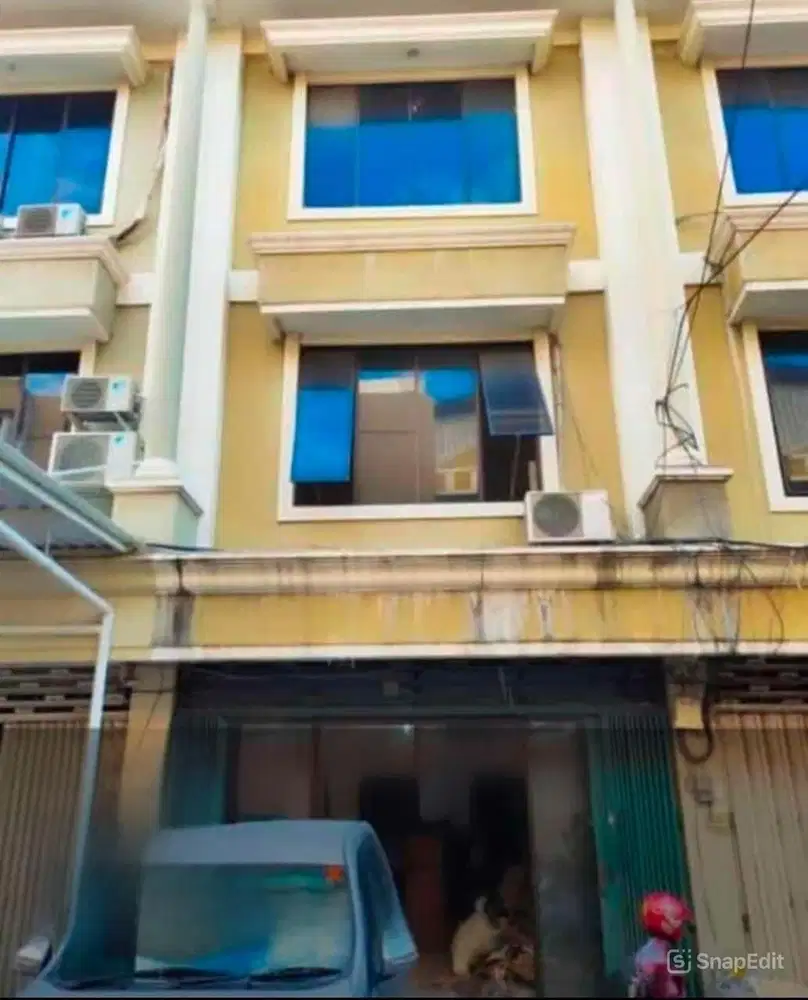 Dijual Ruko Gateway Waru Sidoarjo, 3 lt, Dekat Cito, TOL