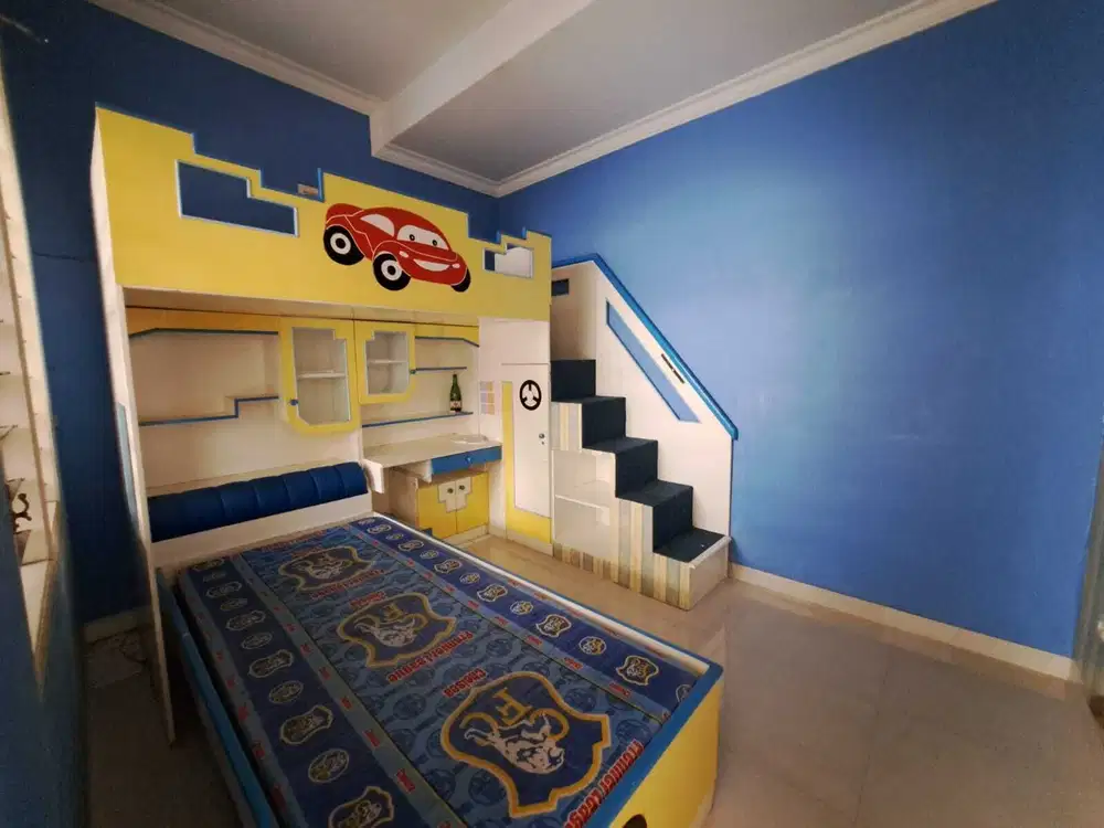 Dijual rumah 2 Lt  di kota wisata cluster terdepan terdekat tol