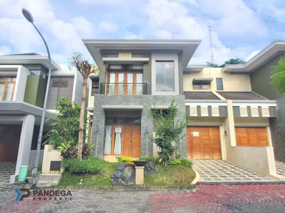 Rumah Mewah Taman Palagan Asri 3 Utara Hotel Hyatt Dekat UGM, UII