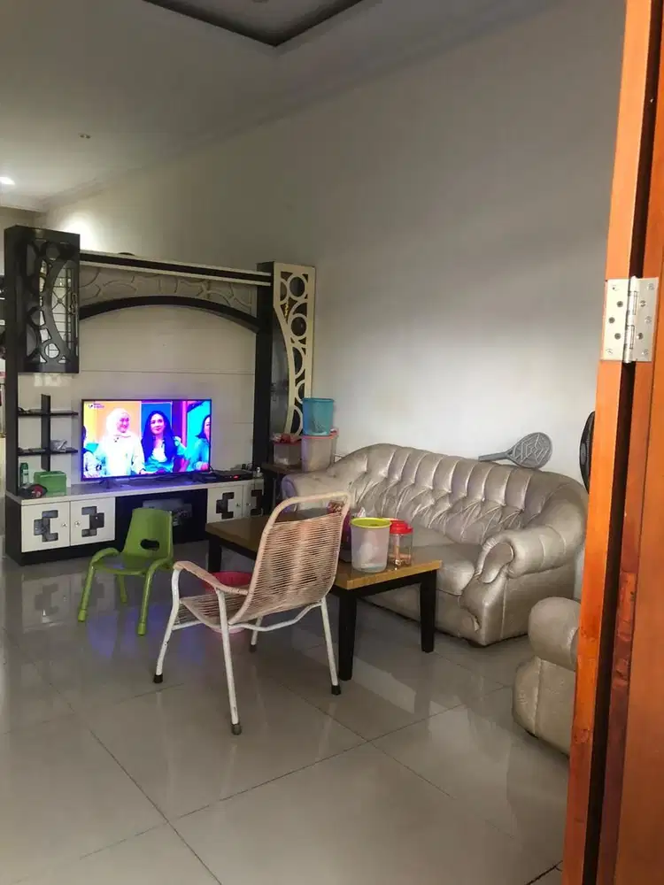 Rumah 2 lantai bebas banjir di duta harapan bekasi