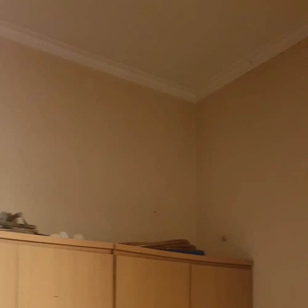 DISEWAKAN DAN DIJUAL TOWNHOUSE APARTEMEN CITY RESORT semifurnished