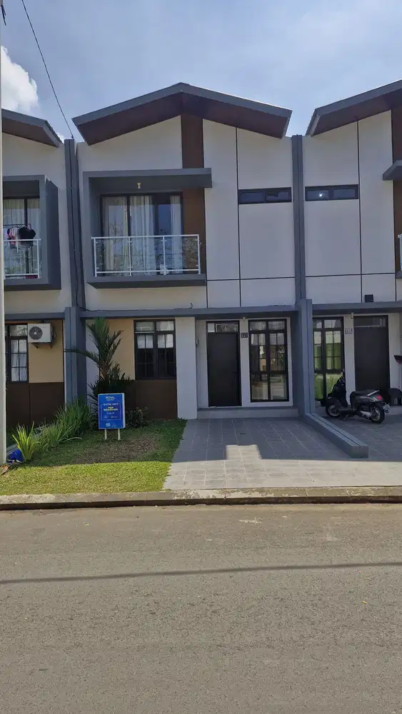 Rumah 2 Lantai Royal Sentraland, Serah Terima Desember 2025