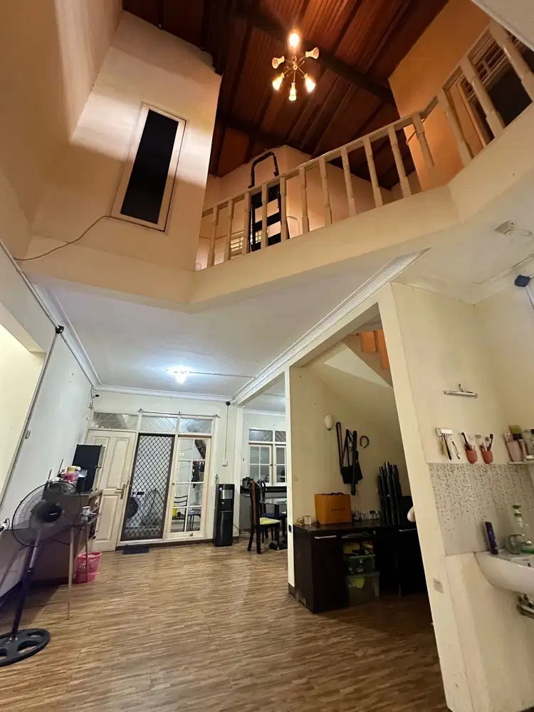 dijual Rumah Permata Buana ukuran 8x20 cuma hrg 3.975M