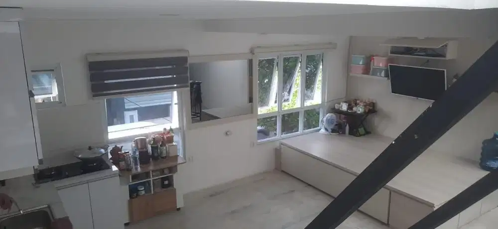 Dijual rumah di TKI 3 blok E dan 3 lantai