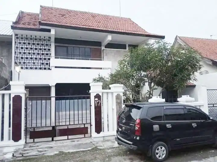 Rumah Kokoh Terawat Strategis Tengah Kota Solo