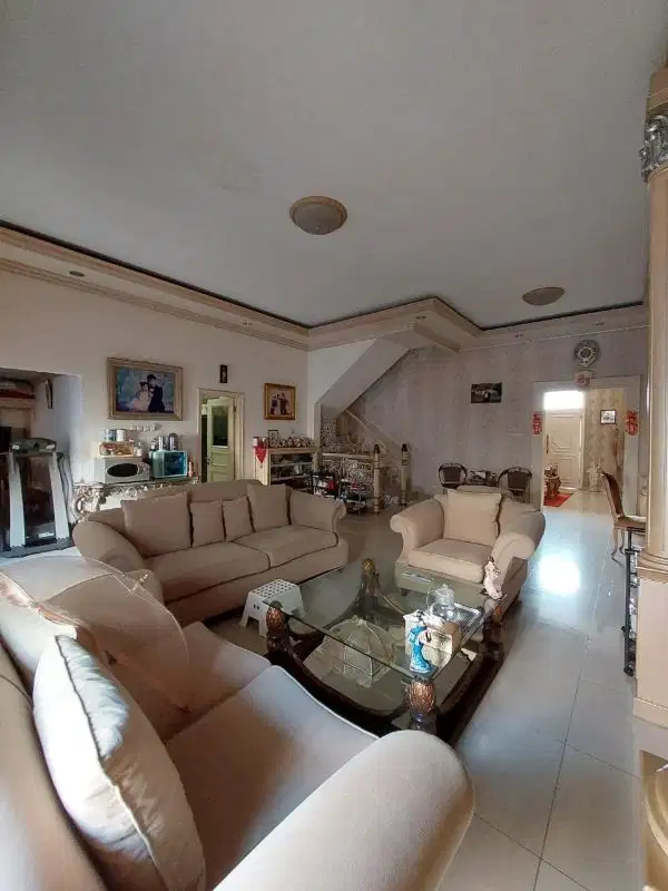 Dijual Rumah Mediterania Boulevard 10x25 full Furnish