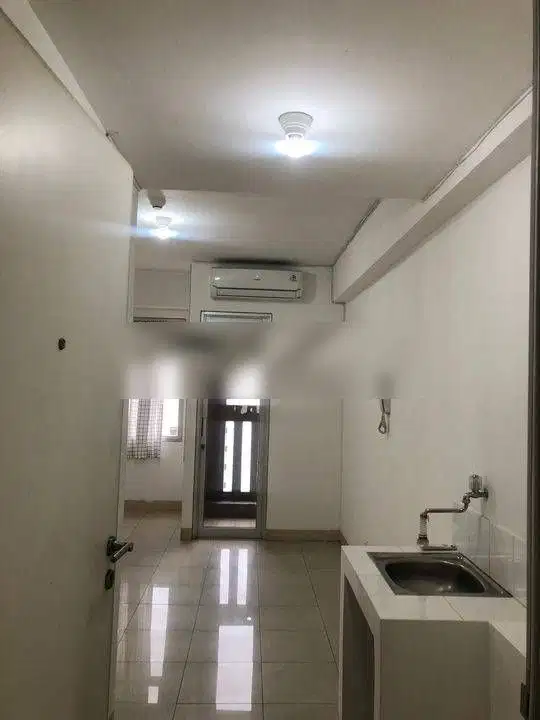 DISEWAKAN STUDIO KOSONGAN APARTEMENT GREEN BAY PLUIT
