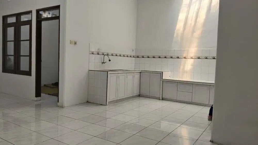 Dijual rumah TKI 3 blok C harga 1,95M nego