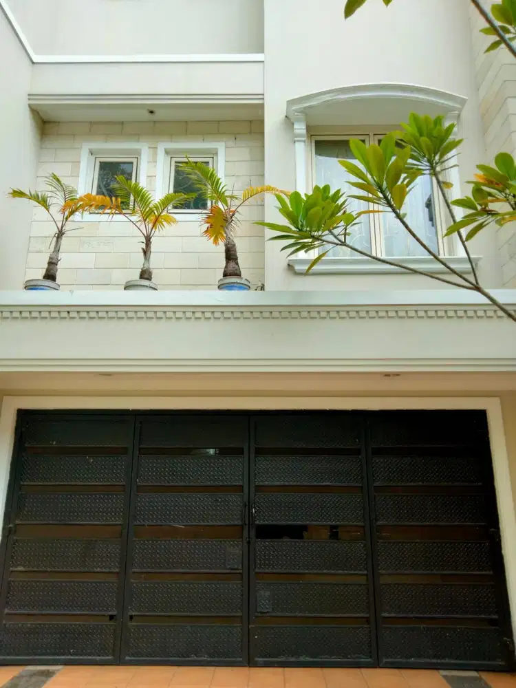 Dijual Cepat Rumah di Villa Permata Gading