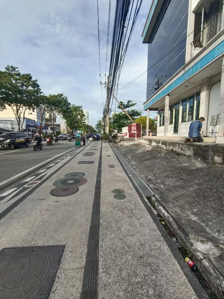 Dijual Bangunan kantor jl. Sudirman