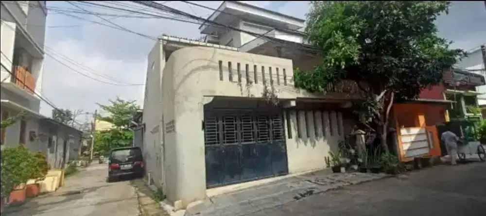 MURAH !! Rumah 2 Lantai Hook Di Bintara Dekat Stasiun Cakung - Kranji