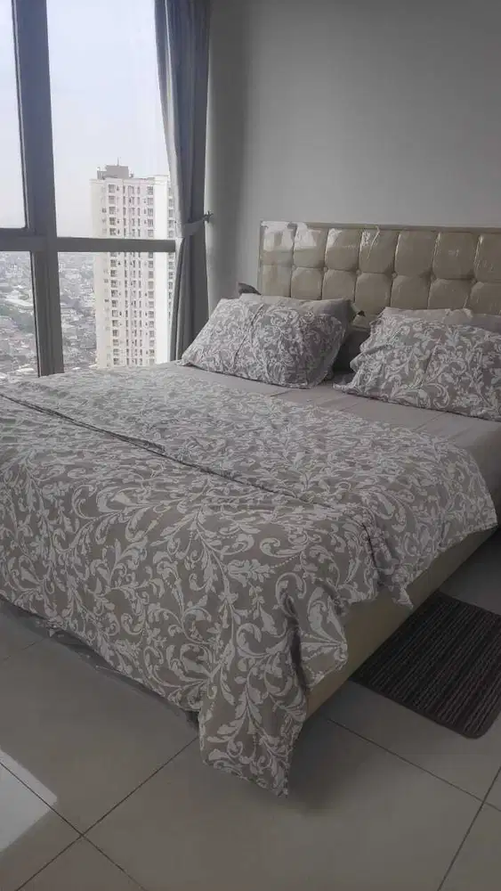 Disewakan Apartemen Taman Anggrek Residence 2 Bedroom