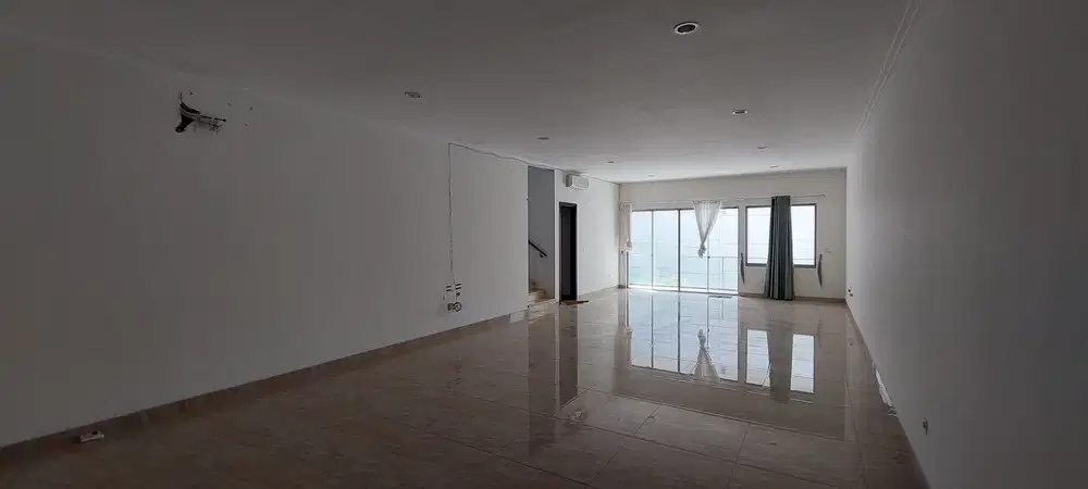 Sewa rumah golf island 10x25 4ac+ gorden