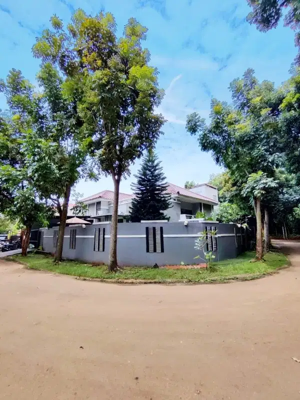 dijual cepat rumah asri BSD kencana loka