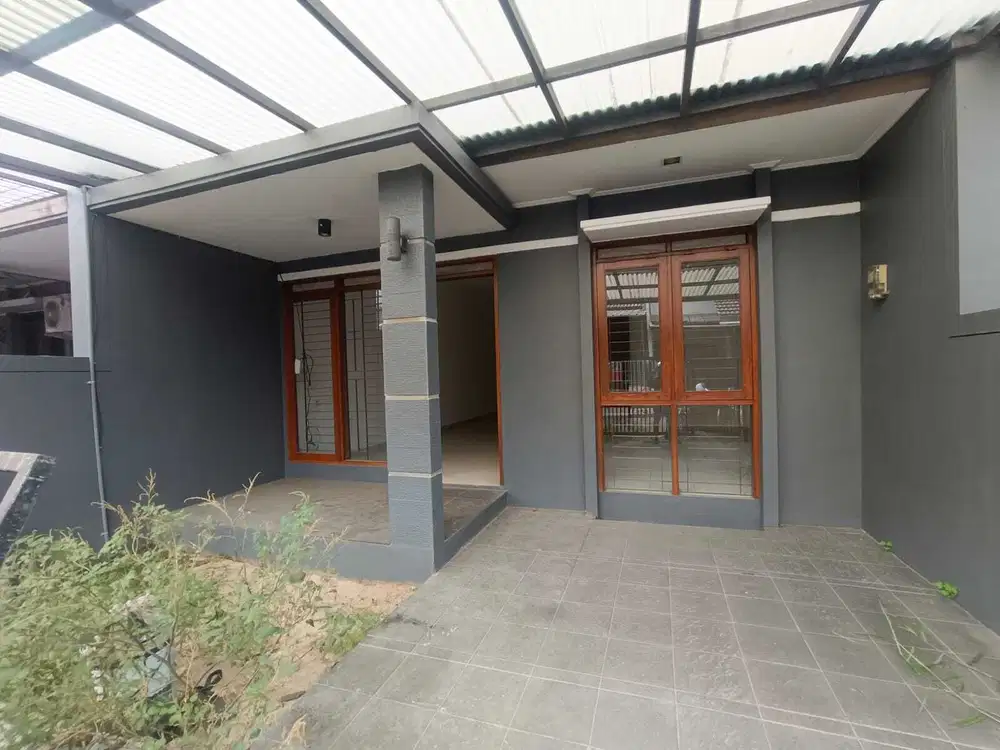 Dijual Rumah Bagus di Taman Holis Indah, Bandung