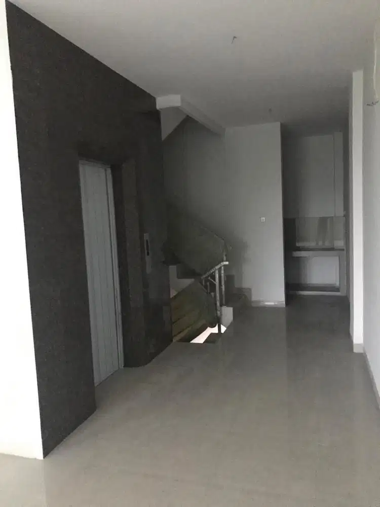 Disewakan Ruko Elang Laut 3 gandeng  sudah jebol siap pakai